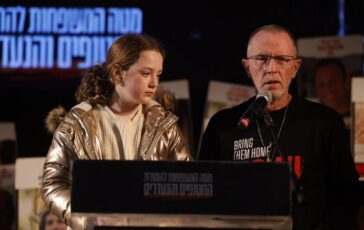 Israele ricorda il 710 padre dellostaggio Emily Hand Mille giorni A volte sembra ancora ieri 364x230