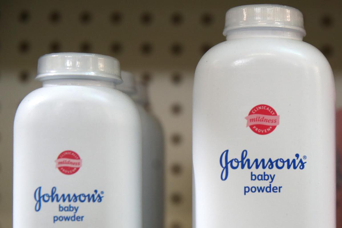 Johnson & Johnson offre 5,5 miliardi di dollari per risolvere le cause sul talco