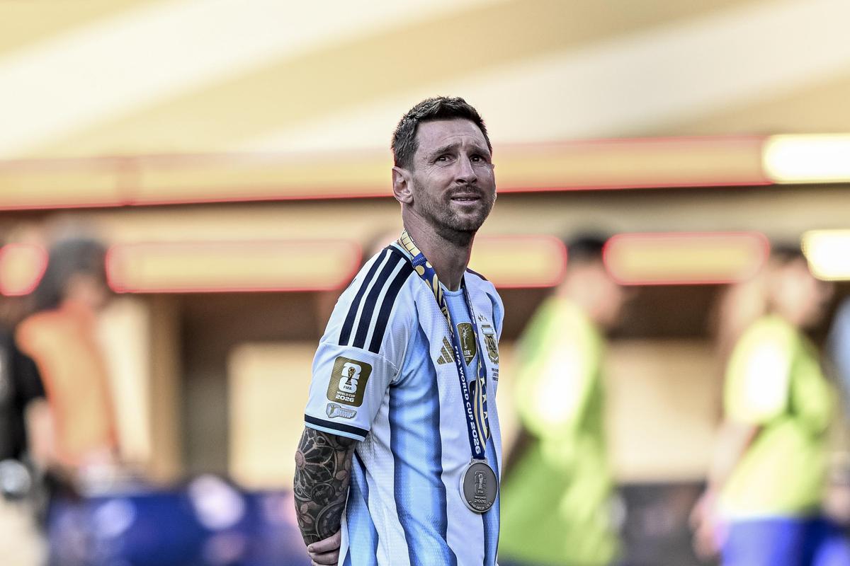 "L'Argentina ha vinto i Mondiali", lo scherzo del pilota ai passeggeri in volo