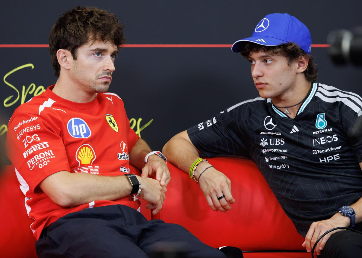 Leclerc: "Se la Ferrari non vincesse il titolo, sarei contento lo vincesse Antonelli, mi rivedo in lui'