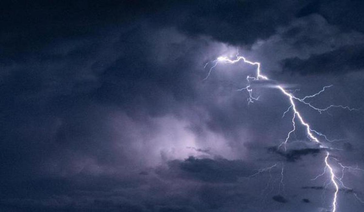 Maltempo al Nord, scatta l'allerta arancione in una regione: 7 sono in giallo