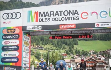 Maratona dles Dolomites Enel sport and sustainability pedal together among the peaks of the Dolomites 364x230