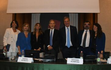 Mare Musumeci Underwater e spazio sfide priorita per il governo 364x230