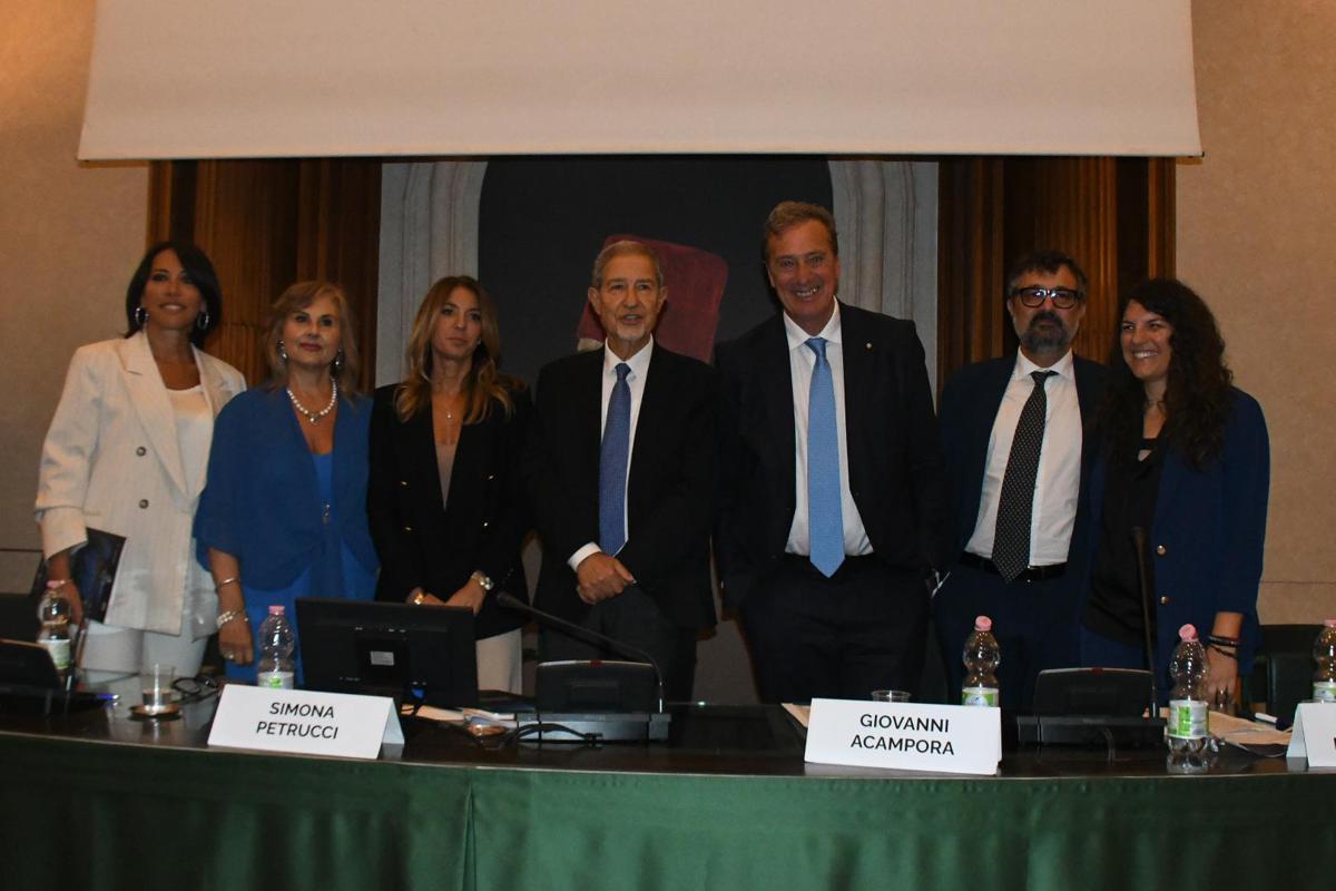 Mare, Musumeci: "Underwater e spazio sfide priorità per il governo"