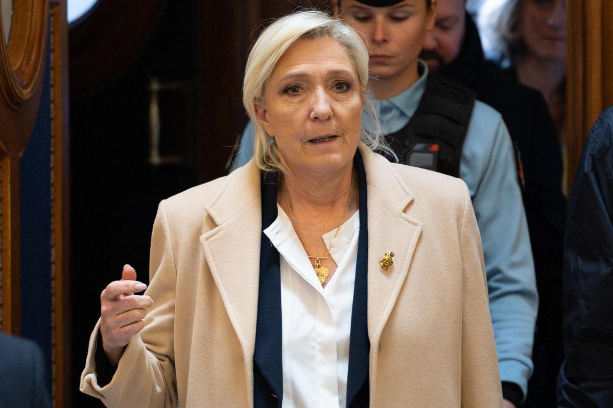 Marine Le Pen alla sbarra il 7 luglio, il futuro presidenziale: "Combatterò per le mie idee"