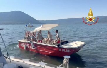 Marito Roccella proseguono ricerche nel lago di Vico sommozzatori arrivati da varie Regioni 364x230