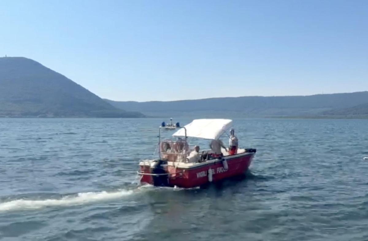 Marito Roccella scomparso, lago di Vico ancora al setaccio: in campo sub e robot