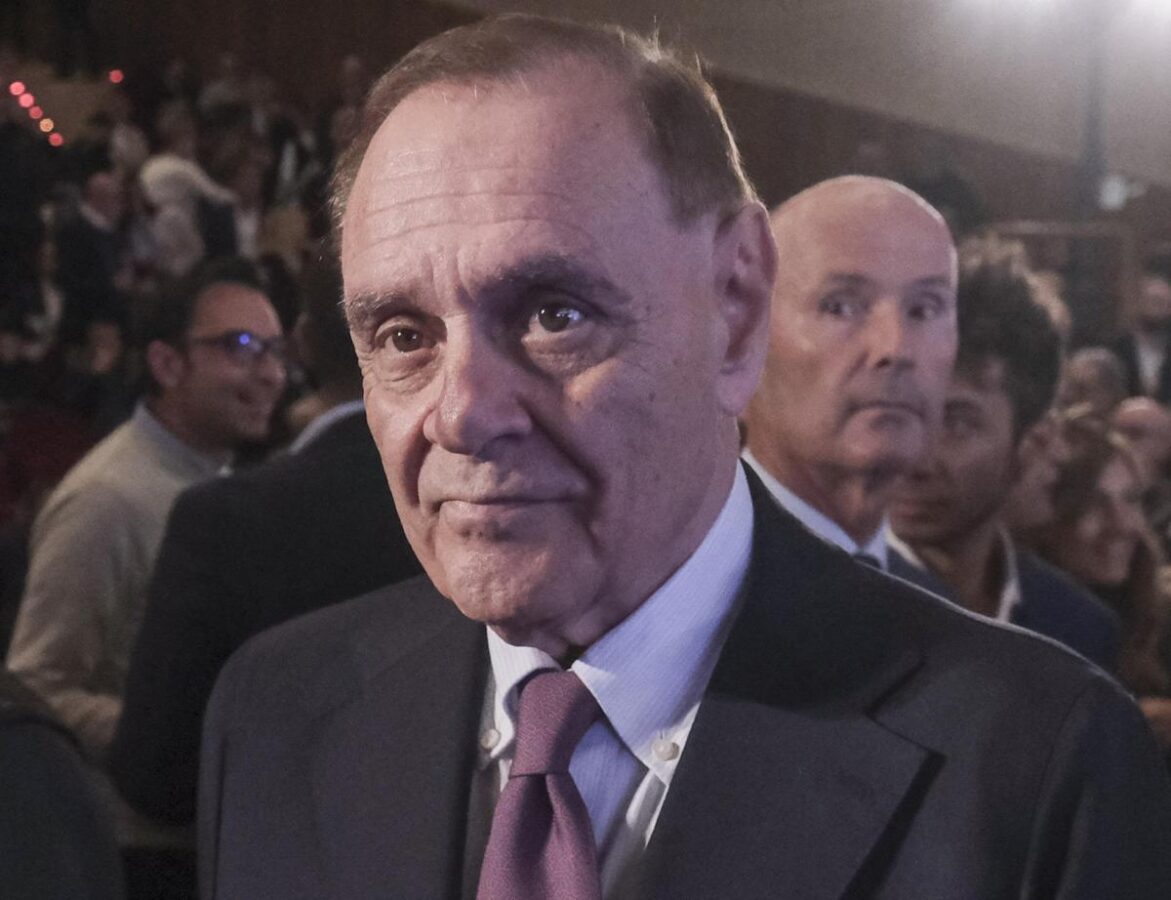 Mastella: "A tutti chiedo di pregare per me. Anche io sono malato, spero di farcela"