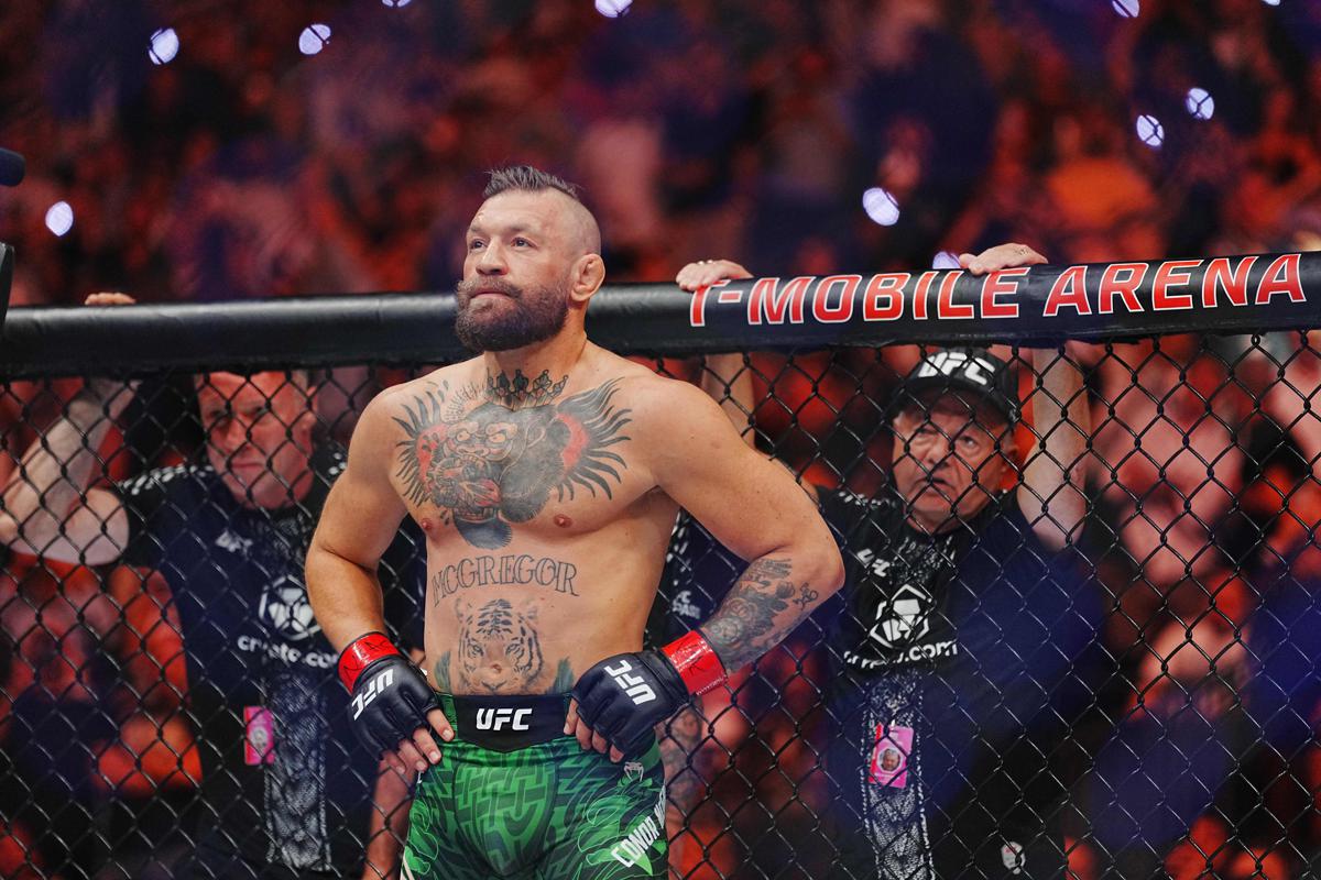 McGregor, il rientro nell’UFC dura pochi secondi: stop per infortunio