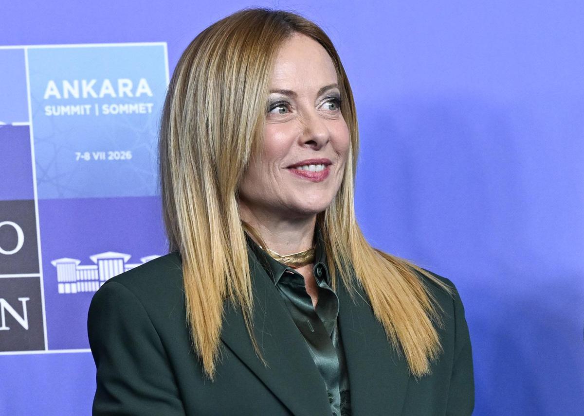 Meloni: “Rispettiamo impegni Nato ma stabiliamo noi priorità”. Su Trump: “Non mi pento di nulla"