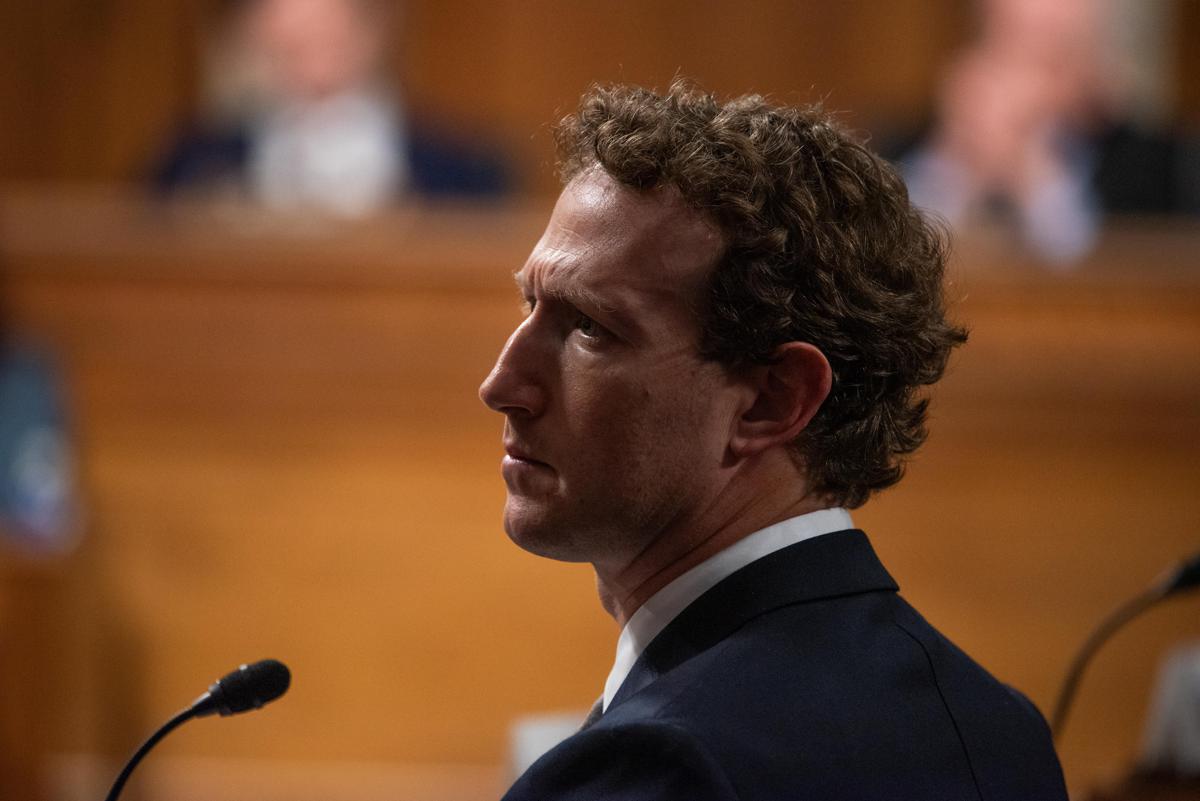 Meta sotto accusa nell'Ue, Instagram e Facebook progettati per creare dipendenza