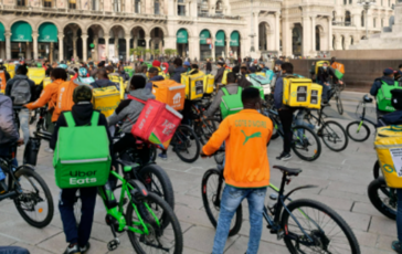 Milano ferma i rider nelle ore roventi Ma noi restiamo senza reddito 364x230
