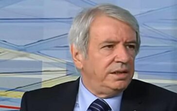 Morto a 79 anni Luigi Colombo voce storica del calcio che invento telecronaca a due voci 364x230