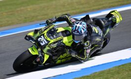 MotoGp Fernandez il piu veloce nelle libere davanti a Marquez caduto senza conseguenze 265x160