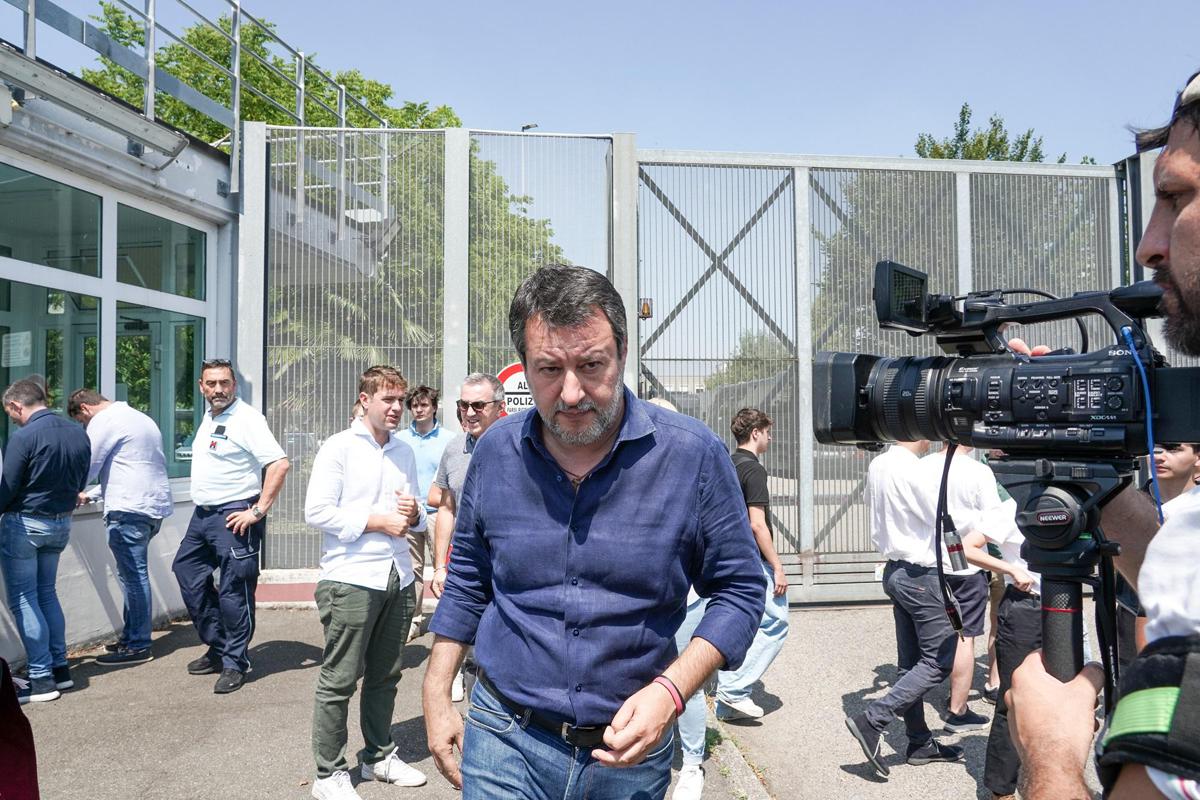 "Non punibile qualsiasi reazione", così la Lega vuole cambiare la legge sulla legittima difesa