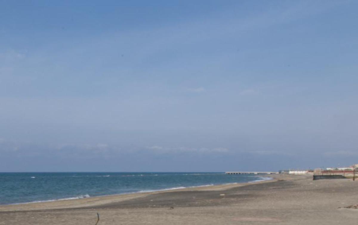 Ostia e la rivoluzione del mare libero, il Times racconta la "ribellione" contro gli stabilimenti