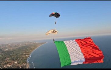 Paracadutismo Carabinieri conquistano titolo italiano per precisione in atterraggio a squadre allEsercito tre titoli individuali 364x230