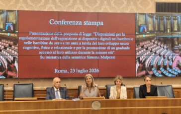 Pediatri No a dispositivi digitali sotto i 3 anni prima proposta di legge 364x230