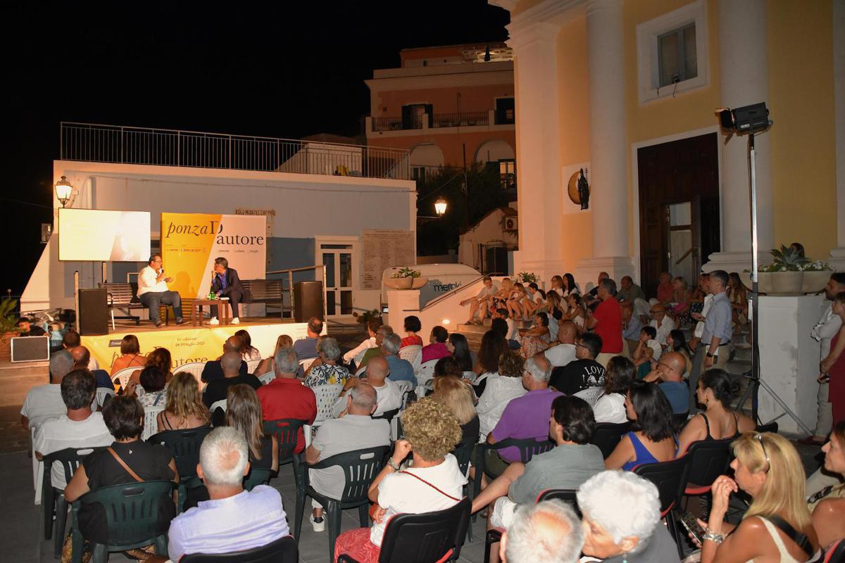 Ponza D'Autore il 17 e 18 luglio con Tajani, Durigon e Calenda