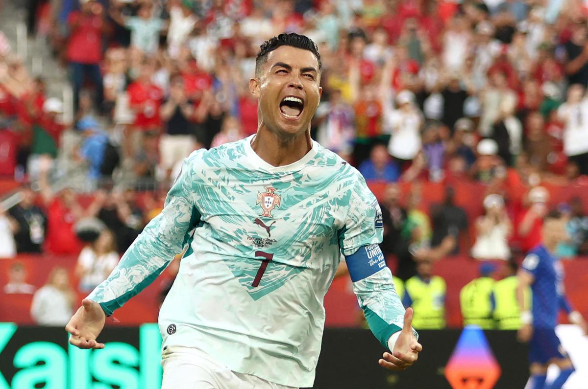 Portogallo, Ronaldo ha pregato in arabo prima del rigore? Il labiale è virale