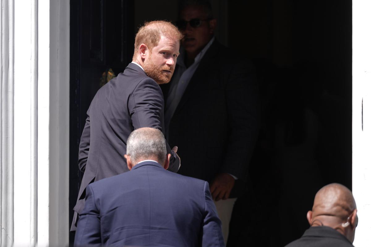 Principe Harry ed Elton John perdono la causa contro l'editore del Daily Mail