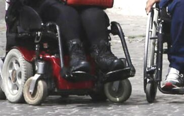 Rapporto Inps Il 778 delle prestazioni assistenziali sono indennita sono accompagnamento per prestazioni a invalidi civili 364x230
