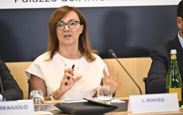 Rovizzi Open Gate Italia LEuropa apre il nuovo ciclo della politica industriale digitale 364x230