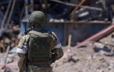 Russia colpisce mercantile a Odessa Ucraina attacca 20 navi di Mosca nel Mar Nero 364x230
