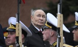 Russia settimana nera per Putin fiducia ai minimi e consenso in caduta libera 265x160