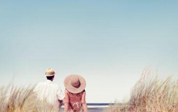Sole non causa melanoma bufera su nutrizionista oncologa Rasio. Dermatologi Mistificazione e follia 364x230