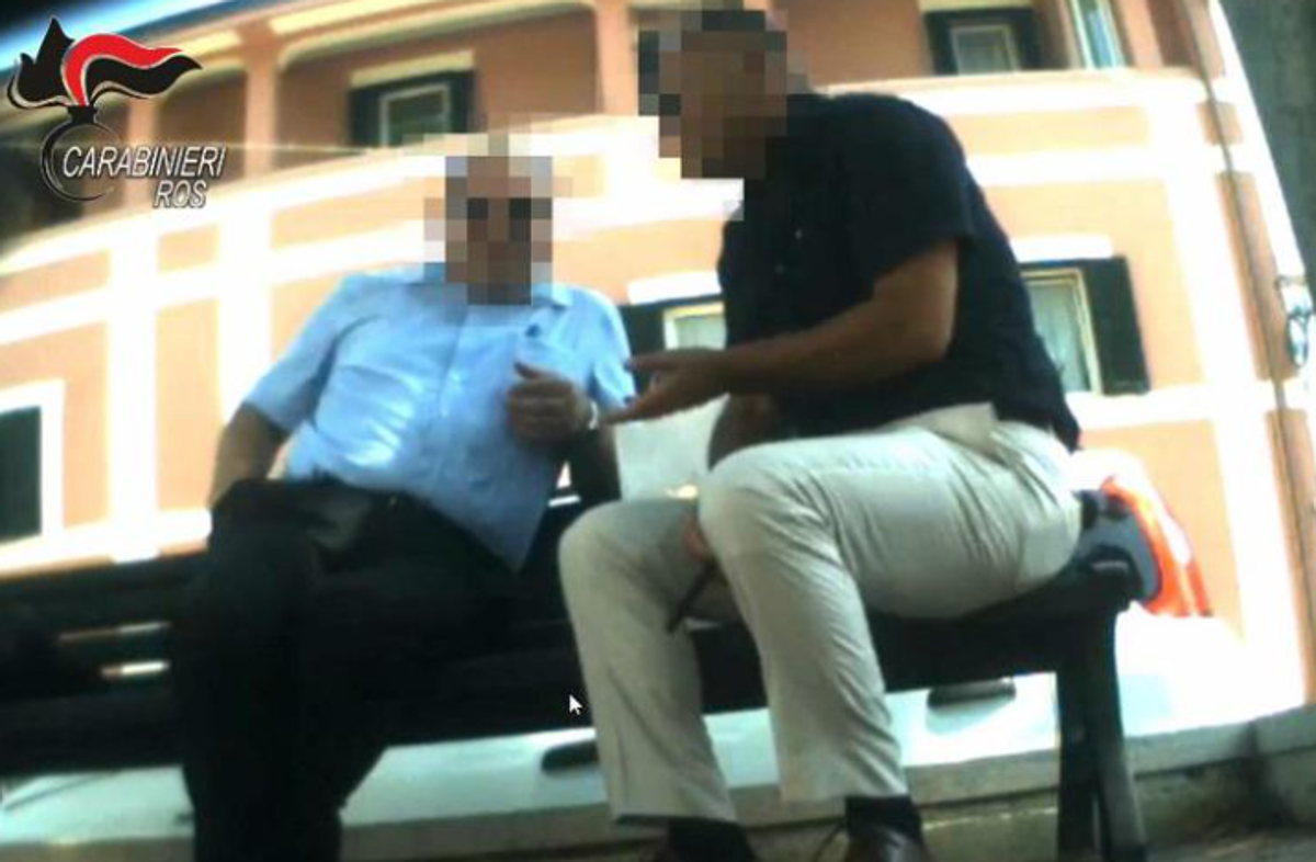 Spionaggio, ex 007 arrestati rispondono a gip. Difensore: "Nessun segreto rivelato"