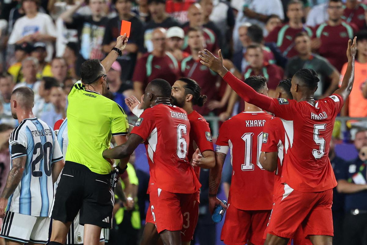 Svizzera, furia dopo ko con Argentina: "Noi danneggiati, rosso a Embolo senza senso"