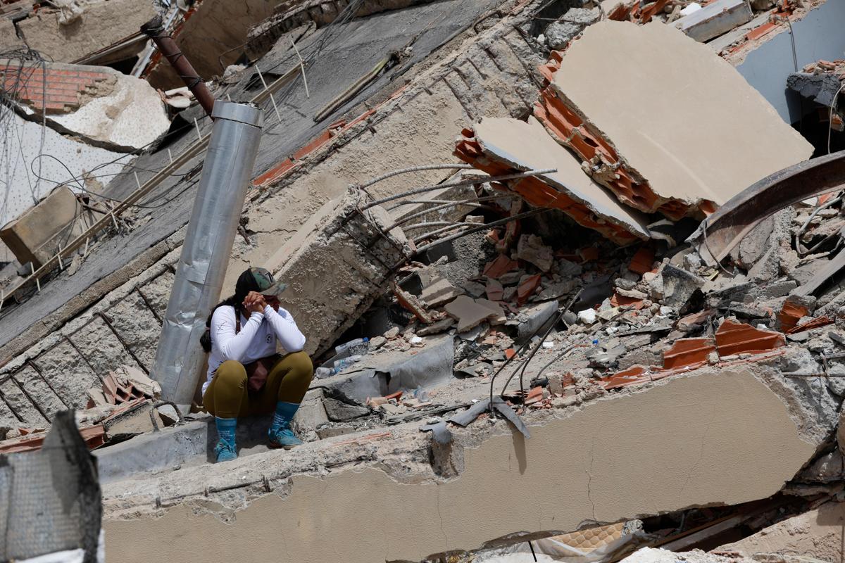 Terremoto in Venezuela, salgono a 2.295 i morti: sette giorni di lutto nazionale