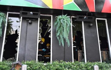 Thailandia incendio in un bar a Bangkok almeno 27 morti e oltre 60 feriti 364x230