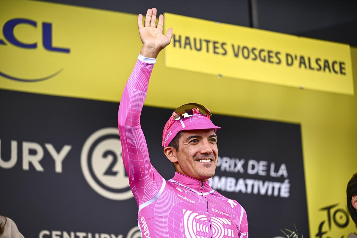 Tour de France, Carapaz vince la 18/a tappa e Pogacar sempre in maglia gialla