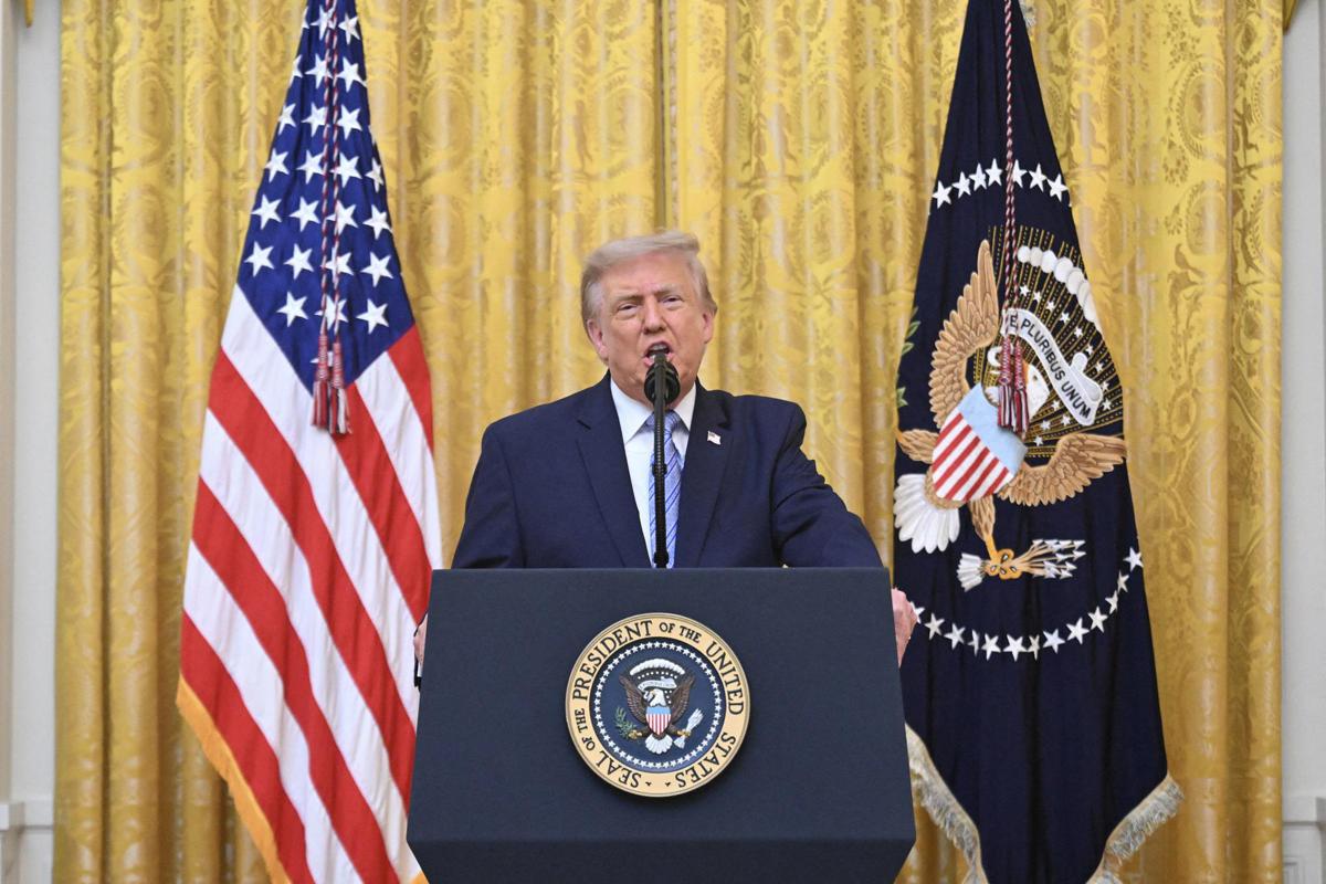 Trump denuncia il sistema elettorale Usa: "E' compromesso, Cina ha rubato dati”