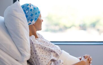 Tumori allarme Oms senza interventi urgenti i nuovi casi rischiano di raddoppiare entro il 2050 364x230