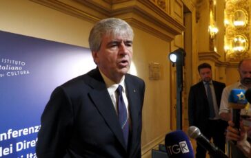 Turismo Mazzi Con Italia 2027 primo grande progetto internazionalizzazione musica italiana 364x230