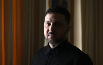 Ucraina Russia Zelensky incontra Trump a Washington previsto voto su nuove sanzioni a Mosca 364x230
