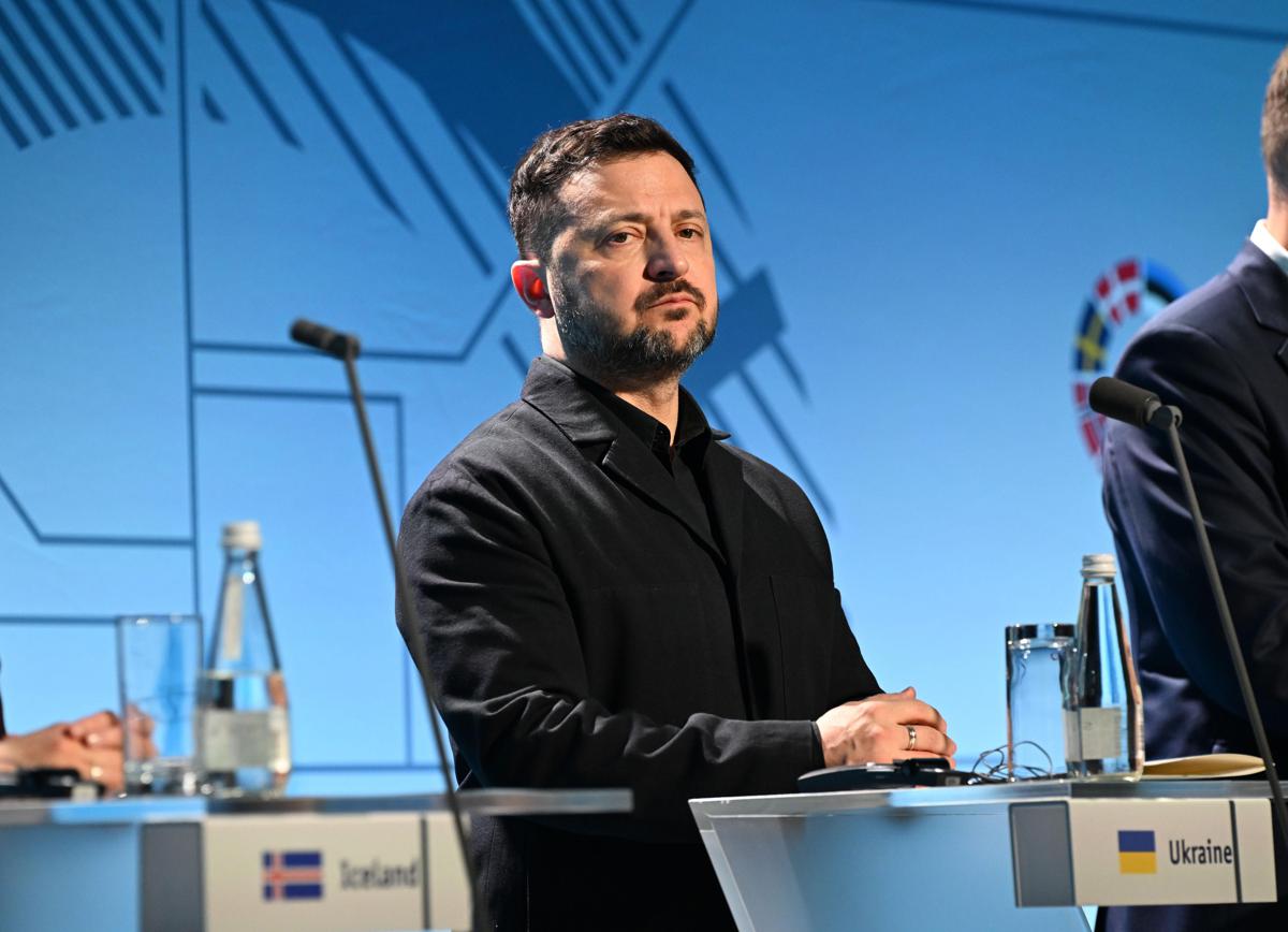 Ucraina, Zelensky silura Syrskyi: via il comandante delle forze armate