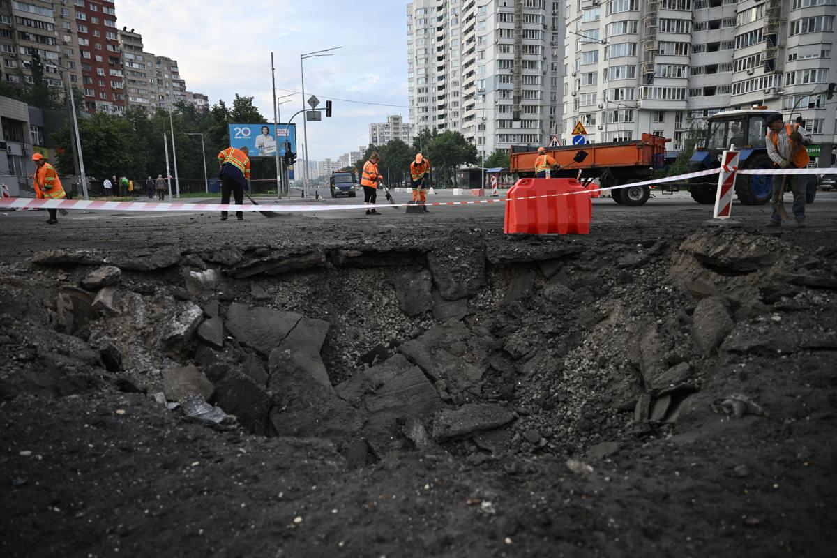 Ucraina, nuovo attacco russo su Kiev nella notte: due morti