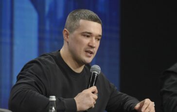 Ucraina prosegue rimpasto di governo Zelensky rimuove Fedorov e lui elenca i suoi risultati 364x230