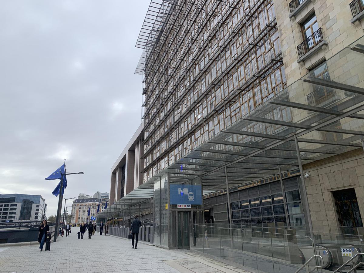 Rappresentanti dei 27 Stati membri dell'Ue riuniti in commissione discutono sanzioni contro la Russia