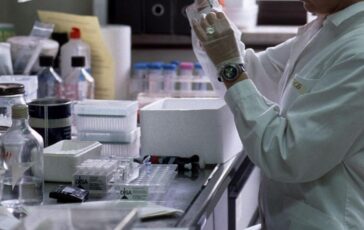 Un sensore puo individuare Parkinson Il segreto sono le lacrime 364x230