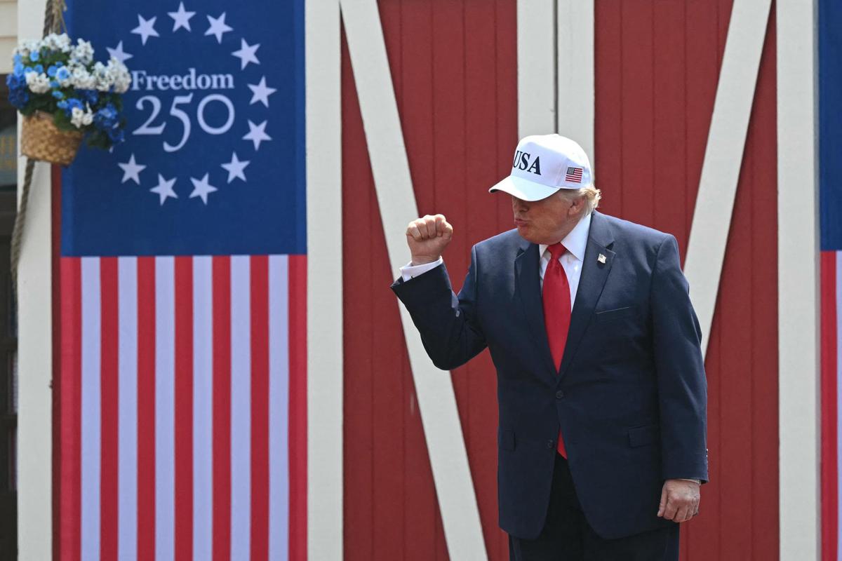 Usa festeggiano il 4 luglio, Independence Day tra caldo estremo e fuochi record di Trump