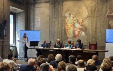 Vaccini non prevenire costa 5 proposte di HappyAgeing per Pnpv in over 65 364x230