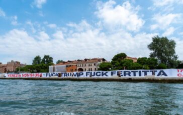 Venezia scontri tra polizia e manifestanti che volevano raggiungere lo yacht di Fertitta 364x230