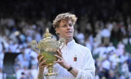 Wimbledon Sinner show a cena dei vincitori Sono brillo ho fallito esame della patente 265x160