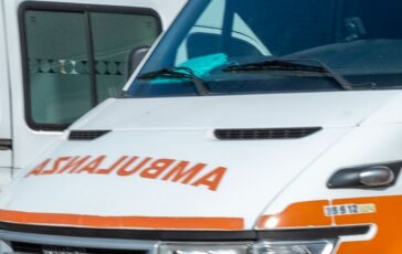auto si ribalta