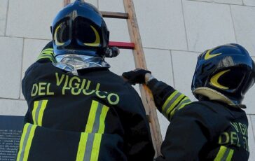 appartamento in fiamme testaccio